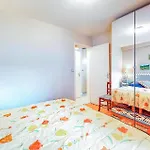 1 Bedroom In Saint-georges-de-didon Nyaraló