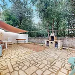 Nyaraló 1 Bedroom In Saint-georges-de-didon *