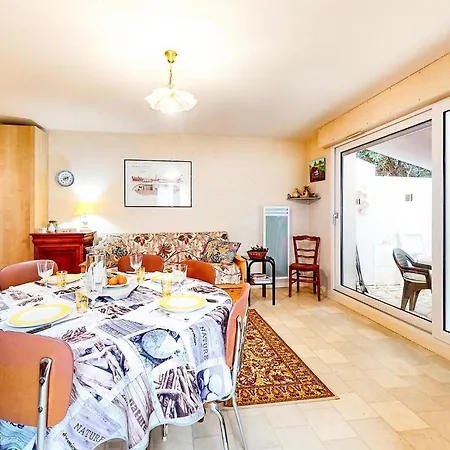 Nyaraló 1 Bedroom In Saint-georges-de-didon Saint-Georges-de-Didonne