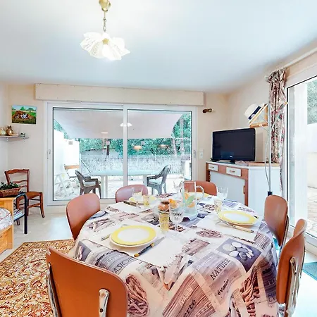 Prázdninový dům 1 Bedroom In Saint-georges-de-didon Saint-Georges-de-Didonne
